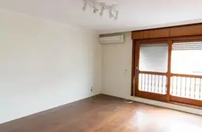 Maravilhoso apartamento de 3 dormitórios com suíte e churrasqueira no menino deus