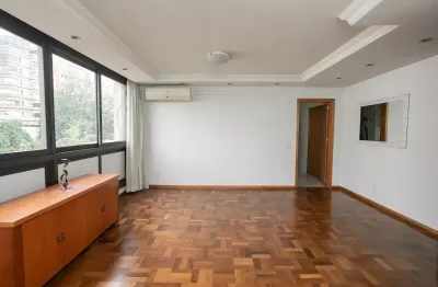 Maravilhoso apartamento de 120m² em frente ao parcão três dormitórios