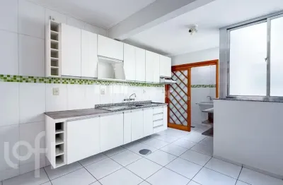 Maravilhoso apartamento de três dormitórios com suíte e vaga de garagem