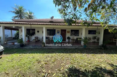 Casa à venda com 4 dormitórios próxima ao centro de guapimirim-rj