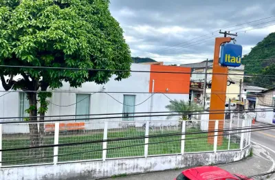 Alugando sala comercial no centro de guapimirim, ao lado do itaú