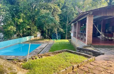 Baixou o preço - propriedade rara e exclusiva com cachoeira privada, área total 3.780 m2