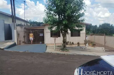 Casa com 4 quartos à venda no Jardim Santo Antônio, Arapongas 