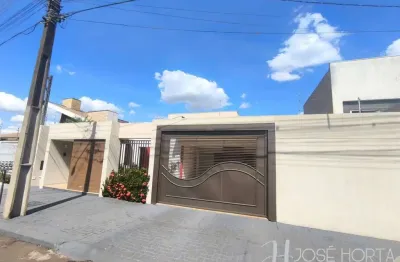 Casa com 3 quartos à venda no Parque Veneza, Arapongas 