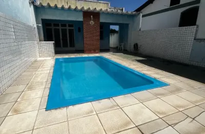 Vendo otima casa com 3 quartos e piscina a poucos passos da geremario dantas