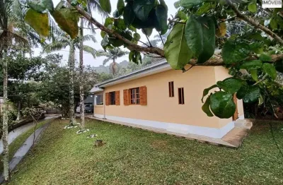 Casa com 2 quartos à venda no meudon, teresópolis , 100 m2 por r$ 650.000