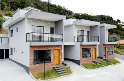 Casa em condomínio fechado com 3 quartos à venda no Golfe, Teresópolis 