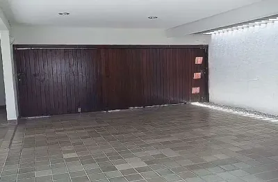 Casa com 4 quartos à venda no Lagoa Nova, Natal 