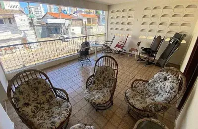Casa com 3 quartos à venda no Candelária, Natal 