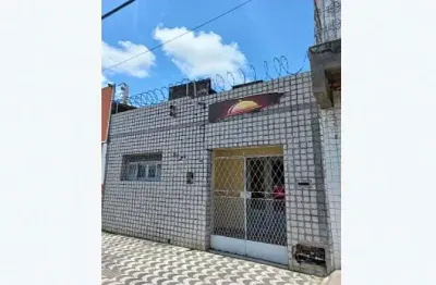 Casa com 3 quartos à venda no Alecrim, Natal 
