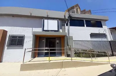Casa comercial para alugar no Candelária, Natal 