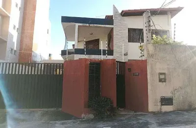 Casa com 3 quartos para alugar no Ponta Negra, Natal 