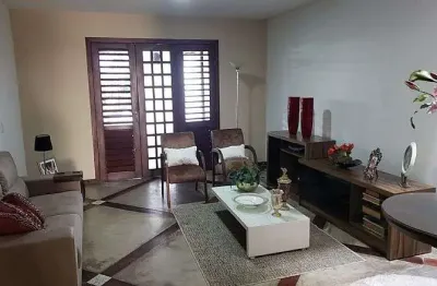 Casa com 5 quartos à venda no Barro Vermelho, Natal 