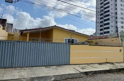 Casa com 4 quartos à venda no Lagoa Nova, Natal 
