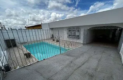 Casa com 3 quartos à venda no Lagoa Nova, Natal 