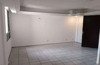 Apartamento com 3 quartos à venda no Candelária, Natal 