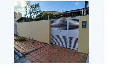 Casa com 3 quartos à venda no Candelária, Natal 
