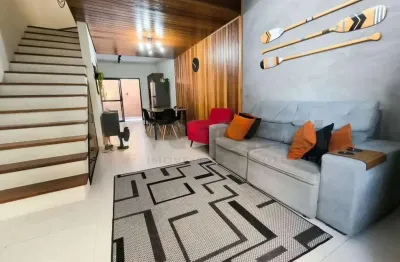 Casa em condomínio fechado com 2 quartos à venda na Rua Antônio Carlos Quental Simas, 12, Pontal de Santa Marina, Caraguatatuba