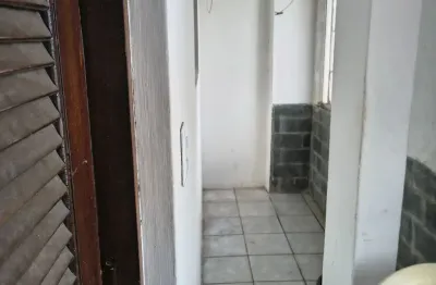 Apartamento com 3 quartos para alugar na Rua Vitorino Alves Moitinho Castelo Branco, S/n, Castelo Branco, Salvador