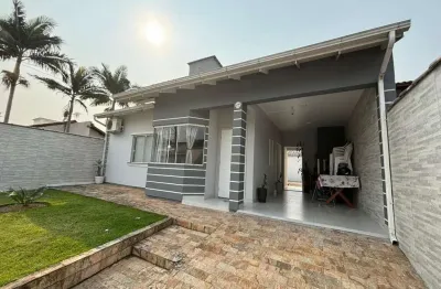 Maravilhosa casa mobiliada no madri em palhoça/sc: pode ser financiada!