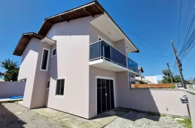 Excelente sobrado com piscina na barra do aririú em palhoça/sc!