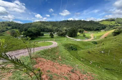 Belíssimo Sítio com 24.000m² em Águas Mornas/SC: ANALISA PERMUTA até 50% do negócio!