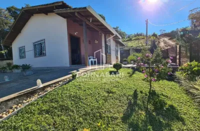 Requintada casa de campo em santo amaro da imperatriz - amplo terreno e área gourmet