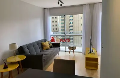 Flat com 1 quarto para alugar na Rua Juquis, 391, Moema, São Paulo