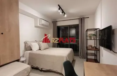 Flat com 1 quarto para alugar na Rua Fernão Dias, 551, Pinheiros, São Paulo