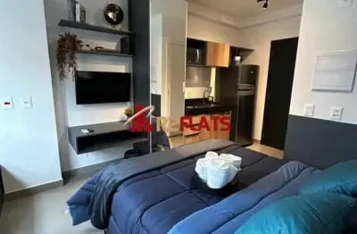 Flat com 1 quarto para alugar na Rua Oscar Freire, 1375, Pinheiros, São Paulo