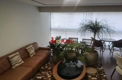Flat com 3 quartos para alugar na Avenida Jandira, 185, Moema, São Paulo