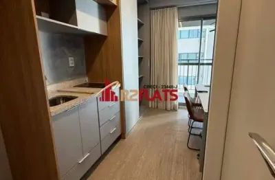Flat com 1 quarto para alugar na Avenida Jamaris, 87, Moema, São Paulo