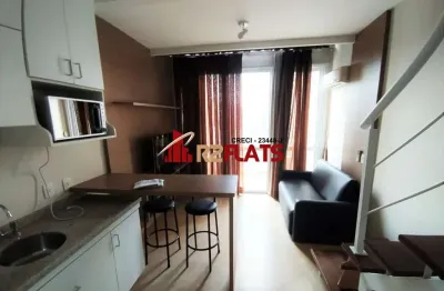 Flat com 1 quarto para alugar na Rua Flórida, 1790, Brooklin, São Paulo