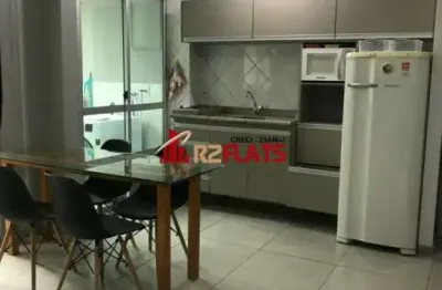 Flat com 2 quartos para alugar na Rua Bela Cintra, 521, Consolação, São Paulo