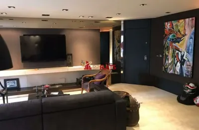 Flat com 2 quartos para alugar na Avenida Jandira, 185, Moema, São Paulo