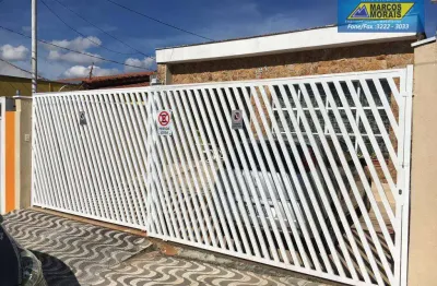 Casa com 4 quartos à venda na Rua Monte Alegre, Centro, Votorantim