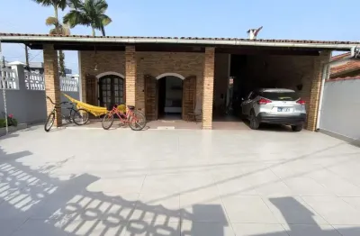 Sobrado para venda em ubatuba, praia da maranduba, 5 dormitórios, 2 suítes, 4 banheiros, 7 vagas