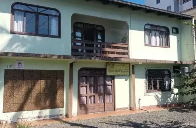 Casa à venda no Iririú, Joinville 