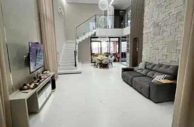 Casa com 3 quartos à venda na Avenida Engenheiro Itamar Marcondes Filho, 863, Jardim Itália, Cuiabá