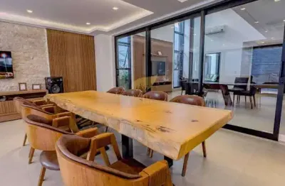 Casa com 4 quartos à venda na Avenida das Palmeiras, 547, Condomínio Belvedere, Cuiabá