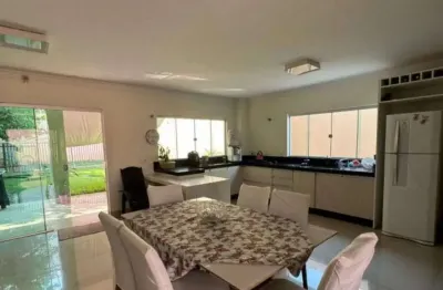 Casa com 3 quartos à venda na Avenida Fernando Correa da Costa, 475, Boa Esperança, Cuiabá