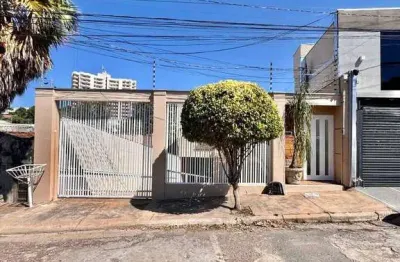 Casa com 3 quartos à venda na Avenida José Bonifácio, 542, Dom Aquino, Cuiabá