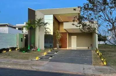 Casa com 3 quartos à venda na Via Principal Planejada Longitudinal Leste 2, 674, Condomínio Belvedere II, Cuiabá