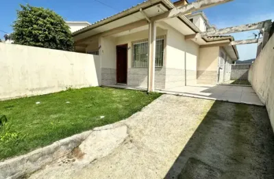 Casa com 2 dormitórios com terreno grande em são josé