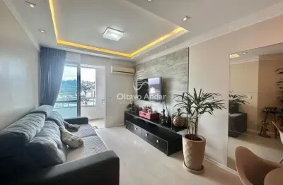 Apartamento de 3 dormitórios, sendo 1 suíte com sacada no kobrasol