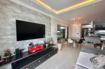 Apartamento de 3 dormitórios, sendo 1 suíte com sacada no kobrasol