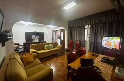Casa comercial e residencial ao lado do center vale shopping
