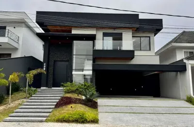 Casa alto padrão com 4 suítes e piscina no urbanova