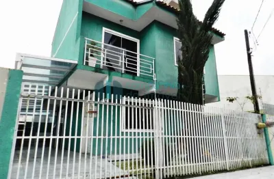 Casa com 3 quartos à venda na Rua das Araras, 336, Aviação, São José dos Pinhais