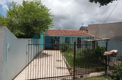 Casa com 3 quartos à venda na Atílio Pioto, 2850, Uberaba, Curitiba